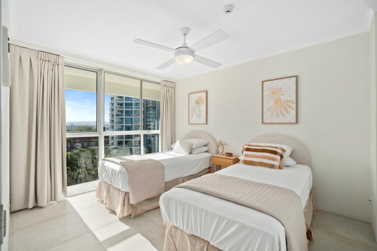 Baronnet Apartments Gold Coast Exterior photo