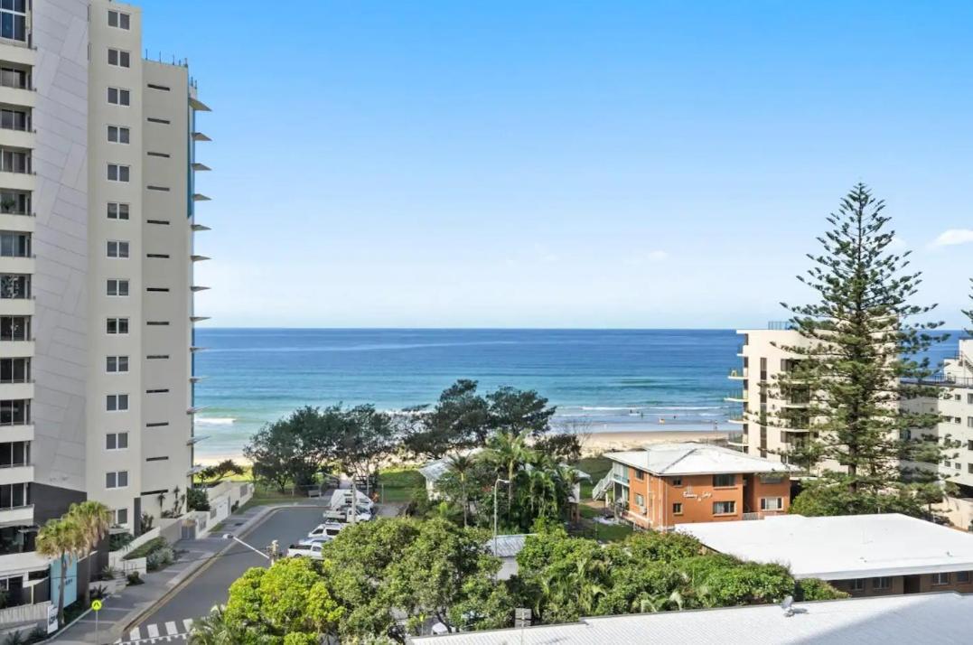 Baronnet Apartments Gold Coast Exterior photo