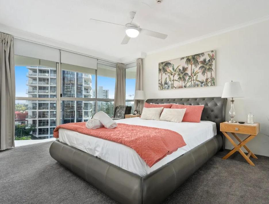 Baronnet Apartments Gold Coast Exterior photo