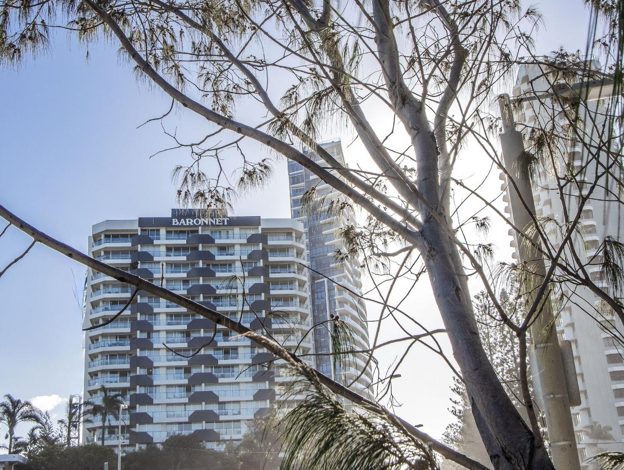 Baronnet Apartments Gold Coast Exterior photo