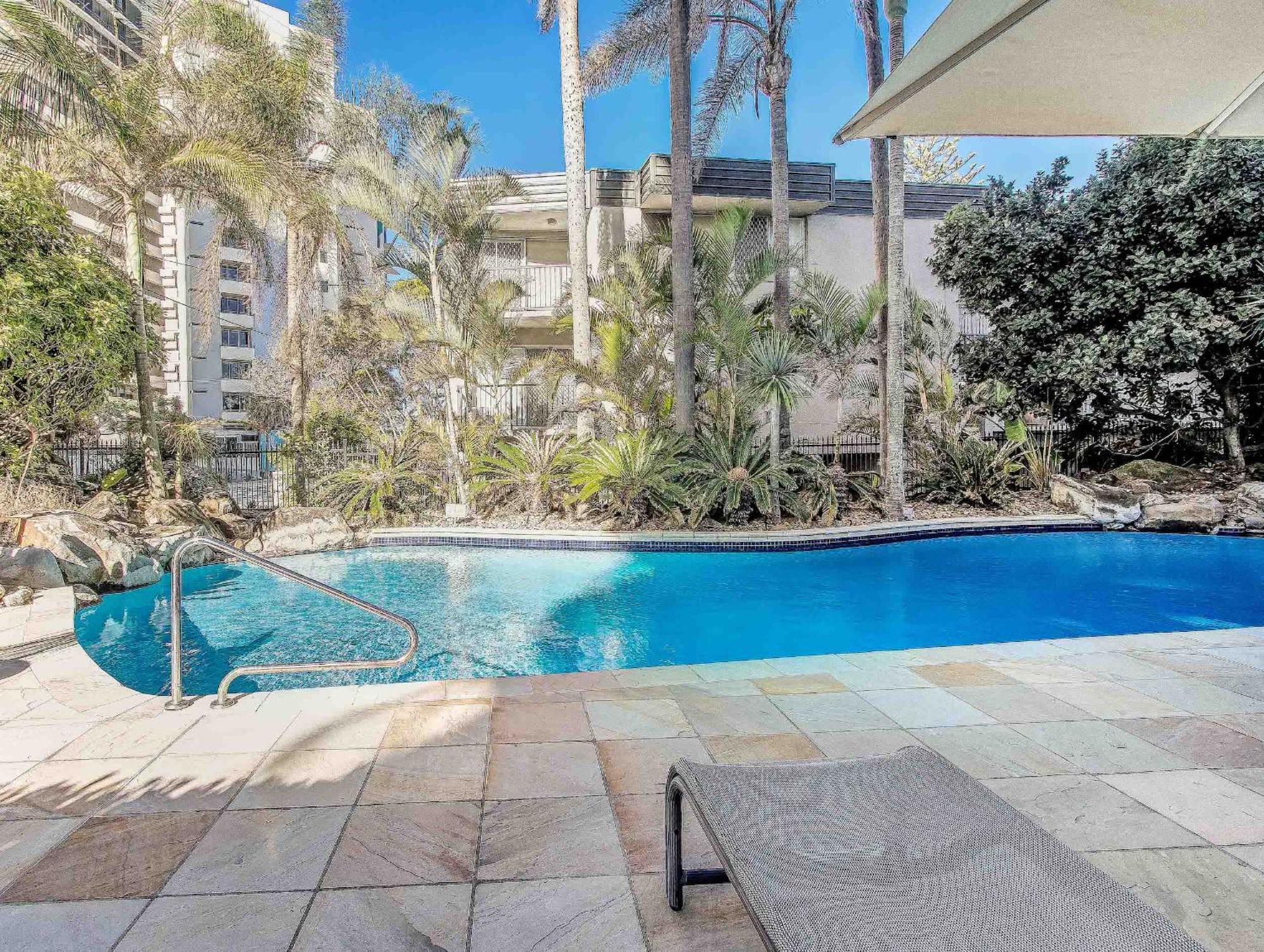 Baronnet Apartments Gold Coast Exterior photo
