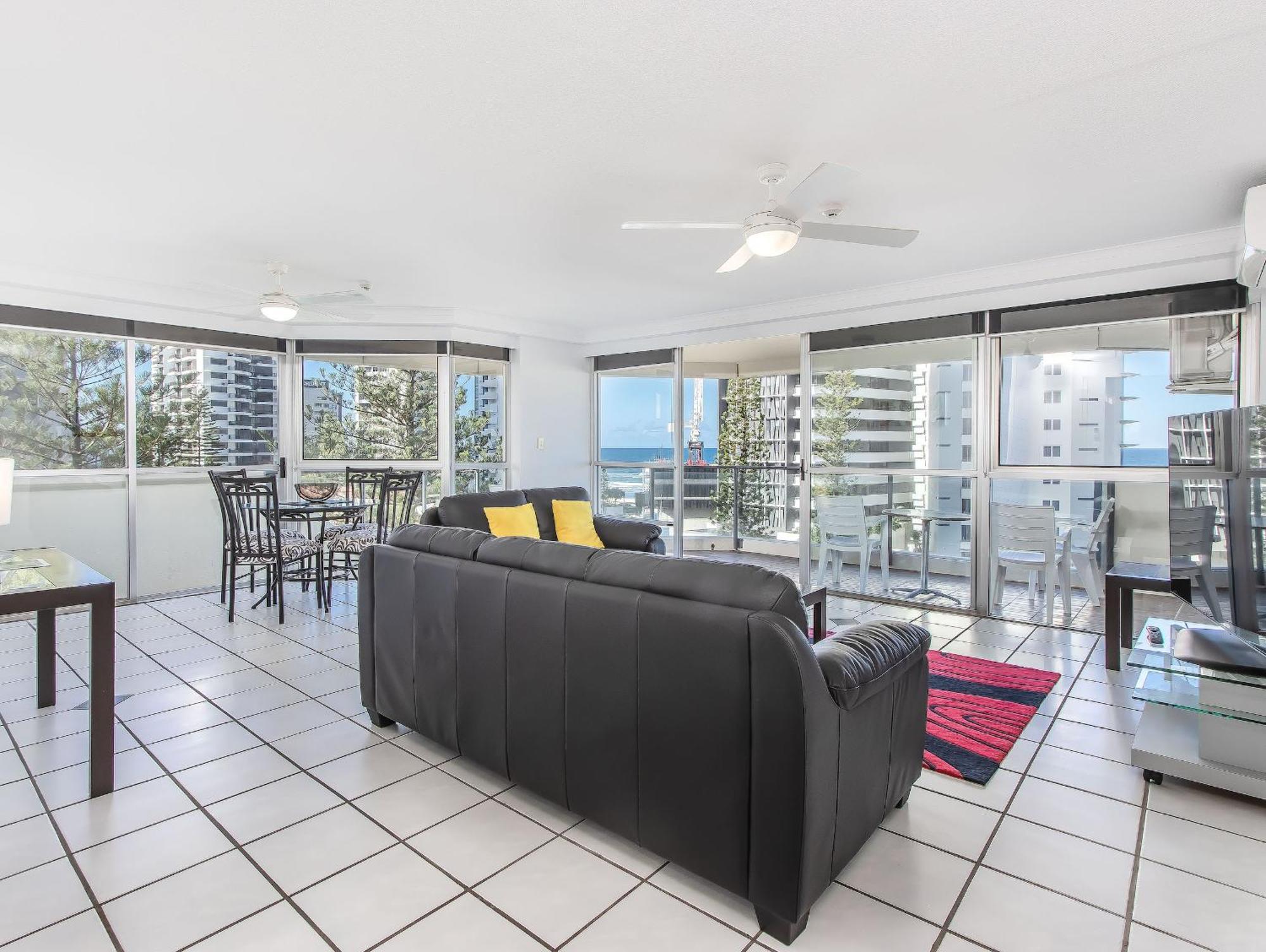 Baronnet Apartments Gold Coast Exterior photo