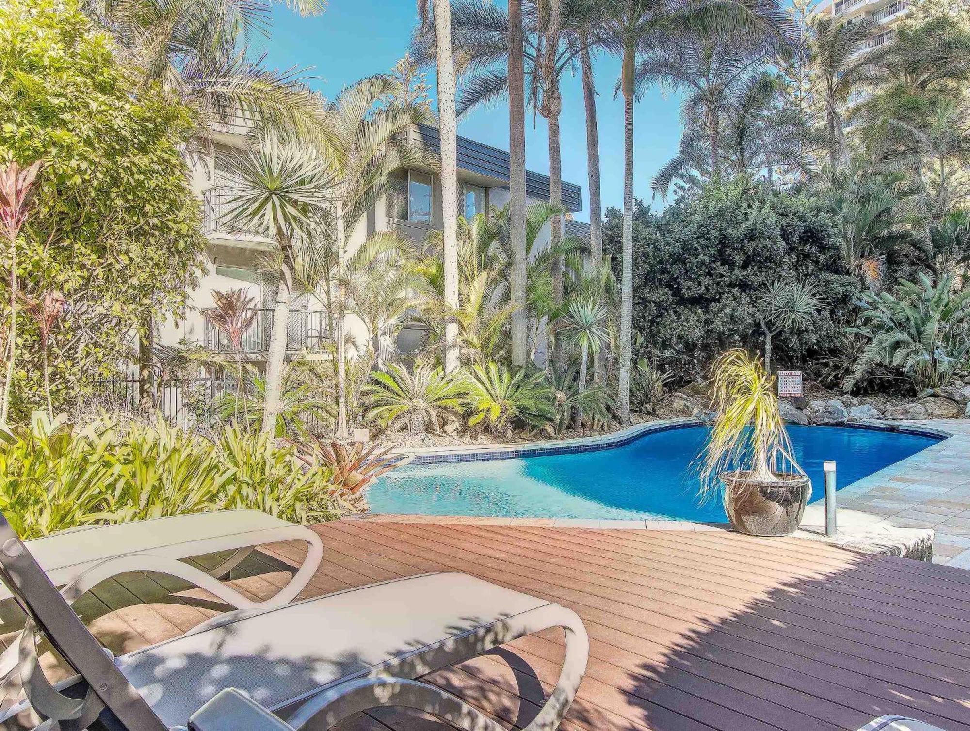 Baronnet Apartments Gold Coast Exterior photo