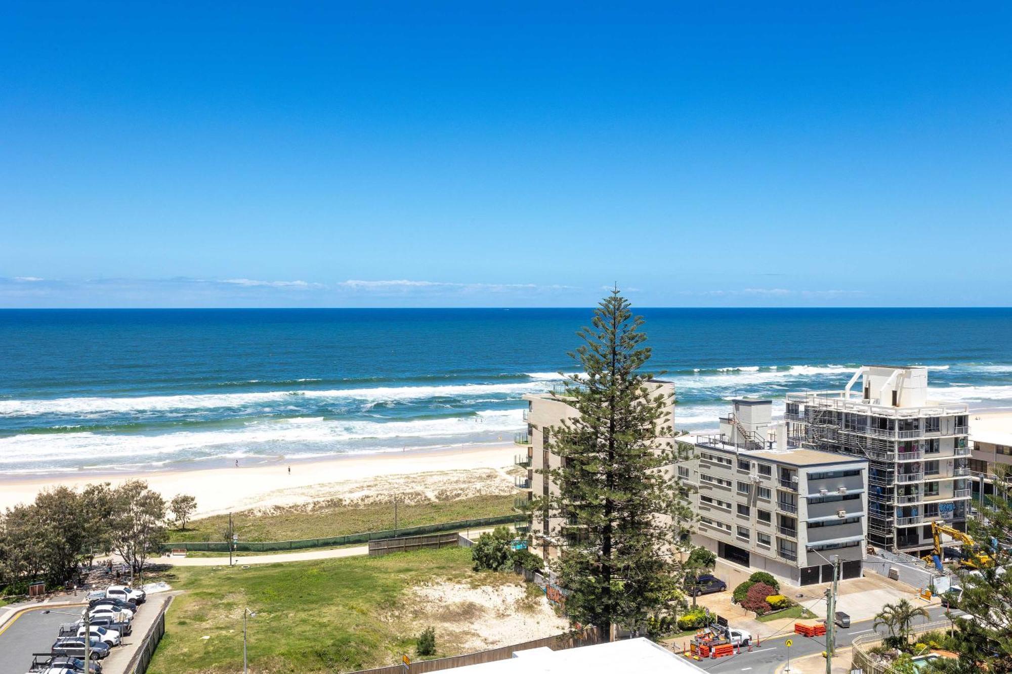 Baronnet Apartments Gold Coast Exterior photo