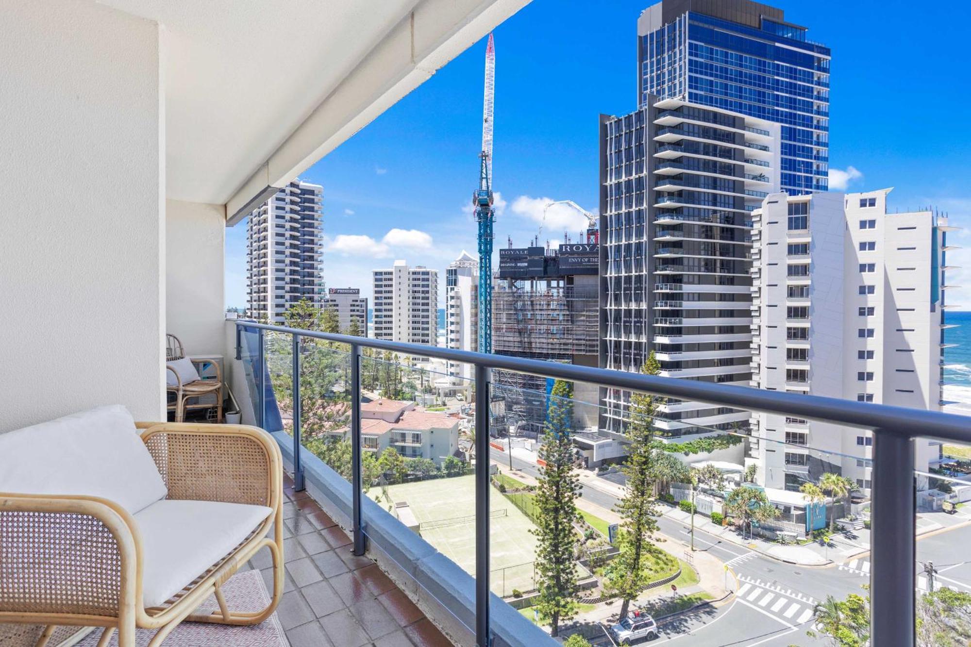Baronnet Apartments Gold Coast Exterior photo