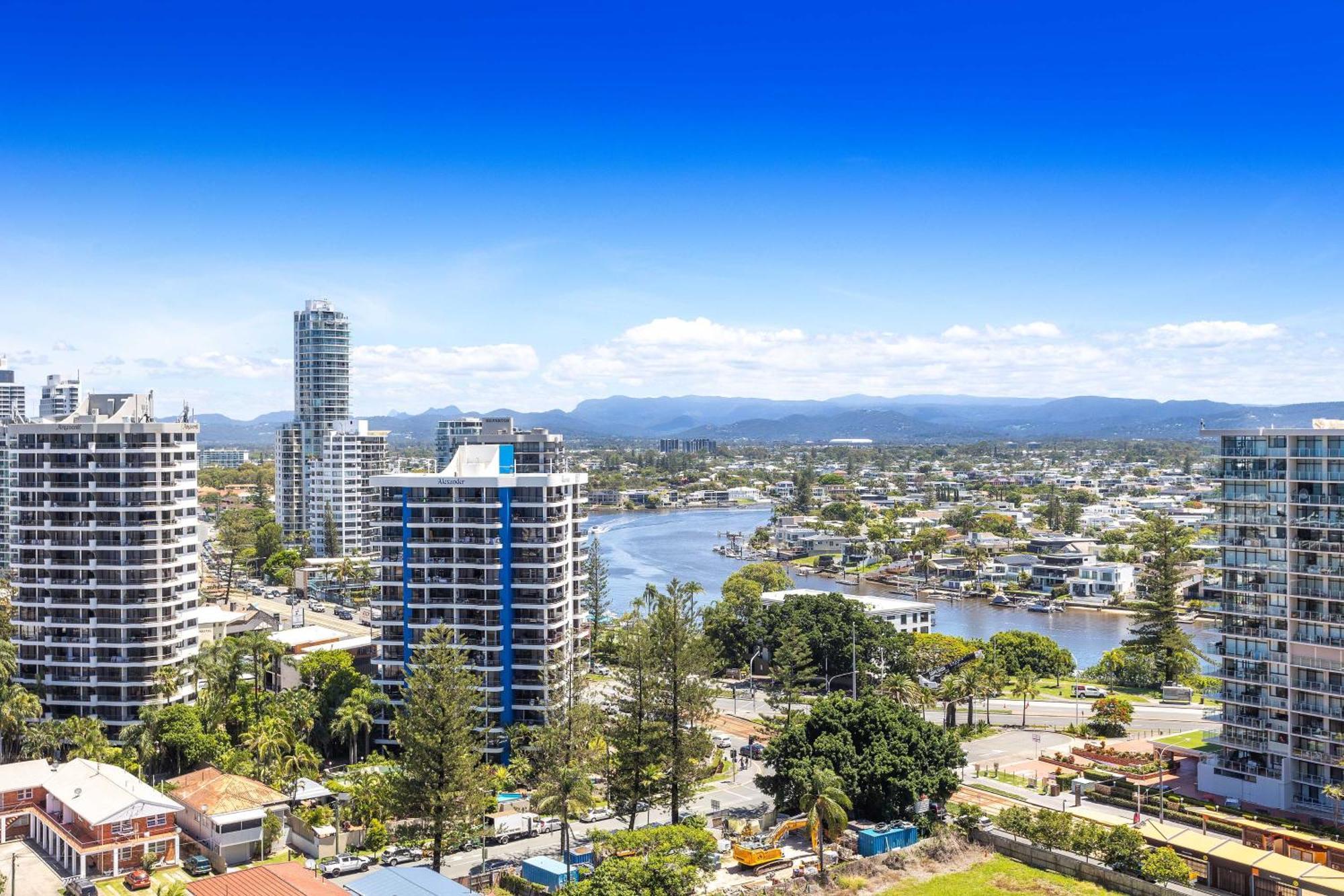 Baronnet Apartments Gold Coast Exterior photo