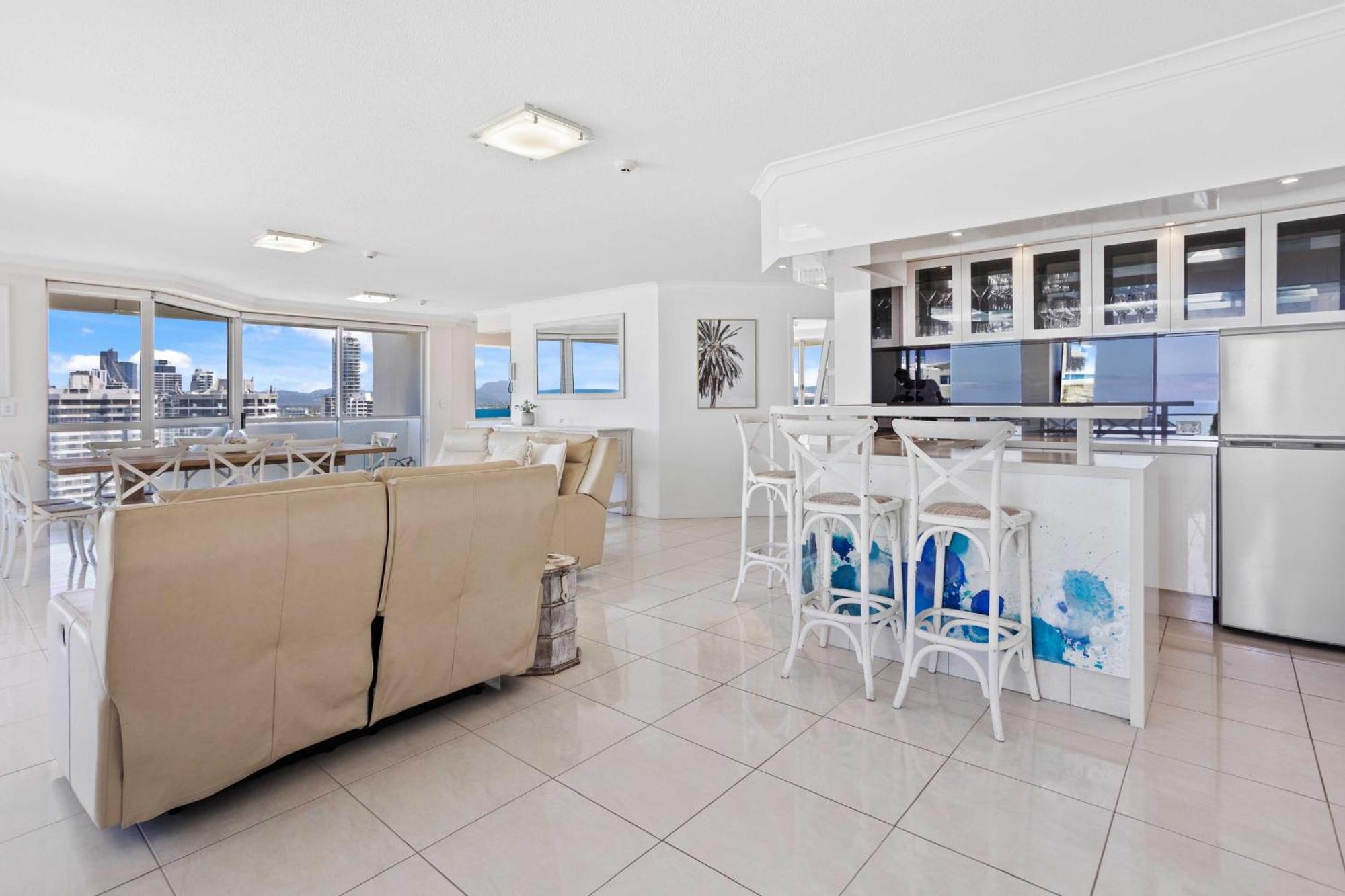Baronnet Apartments Gold Coast Exterior photo