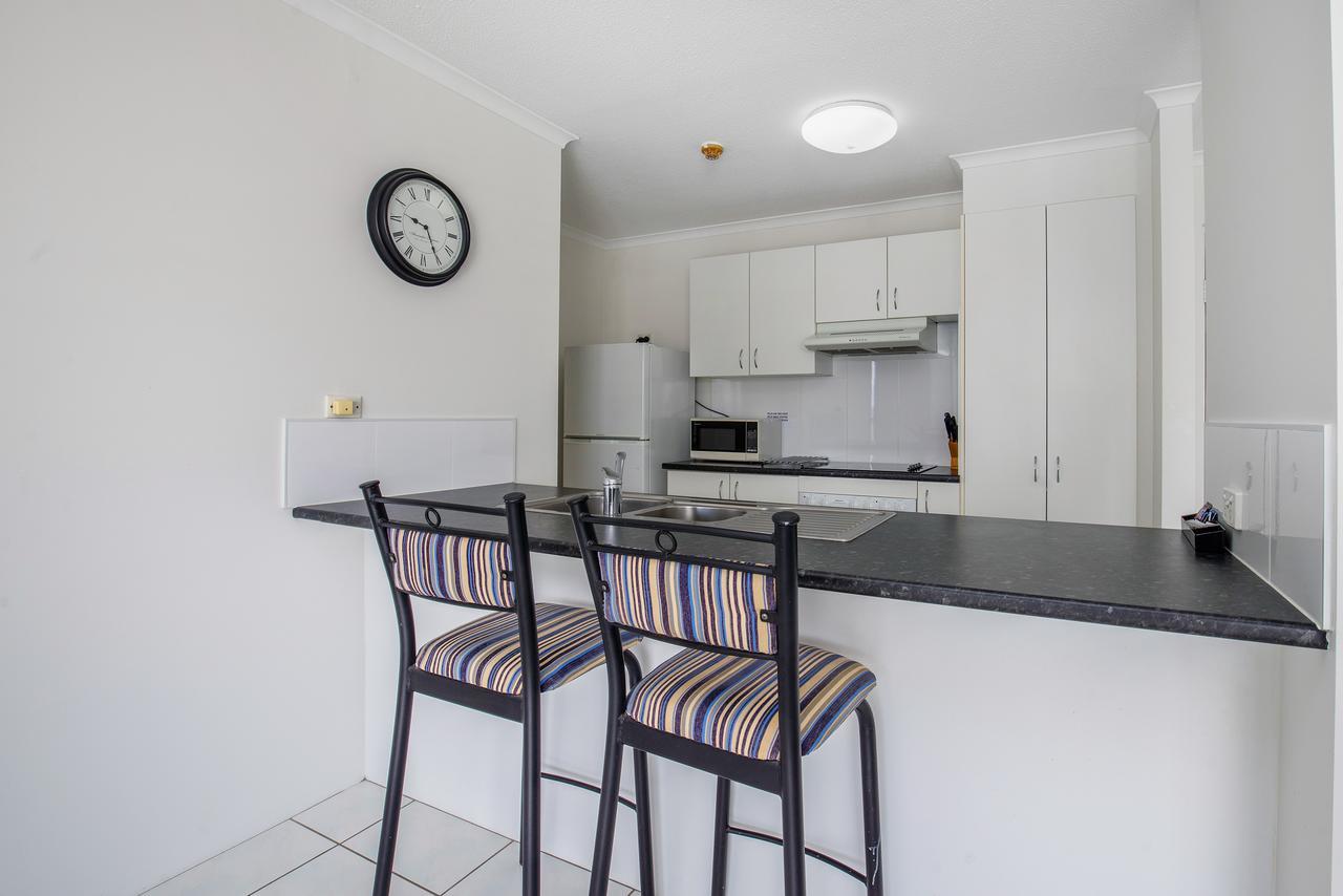 Baronnet Apartments Gold Coast Exterior photo